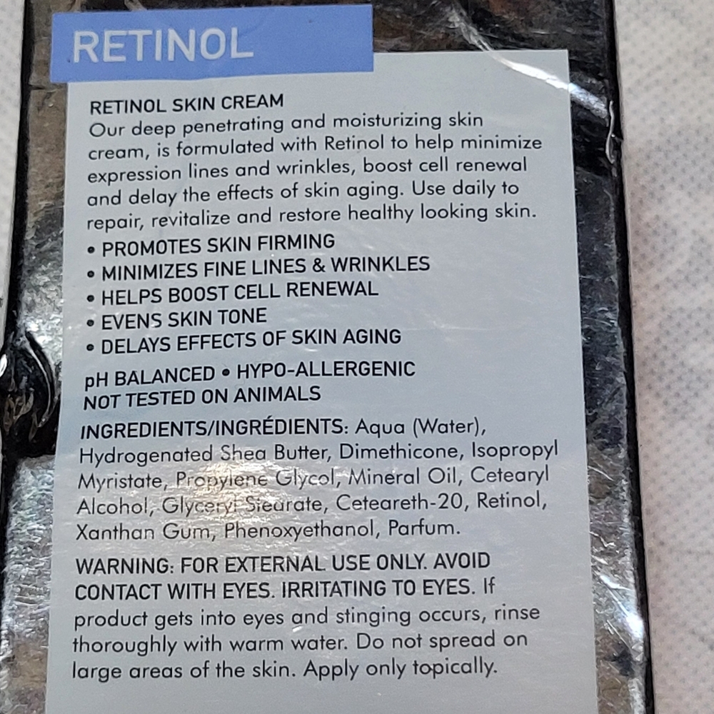Retinol Anti-Aging Skin Cream - 1.7 oz (50 mL) - Picture 3 of 6